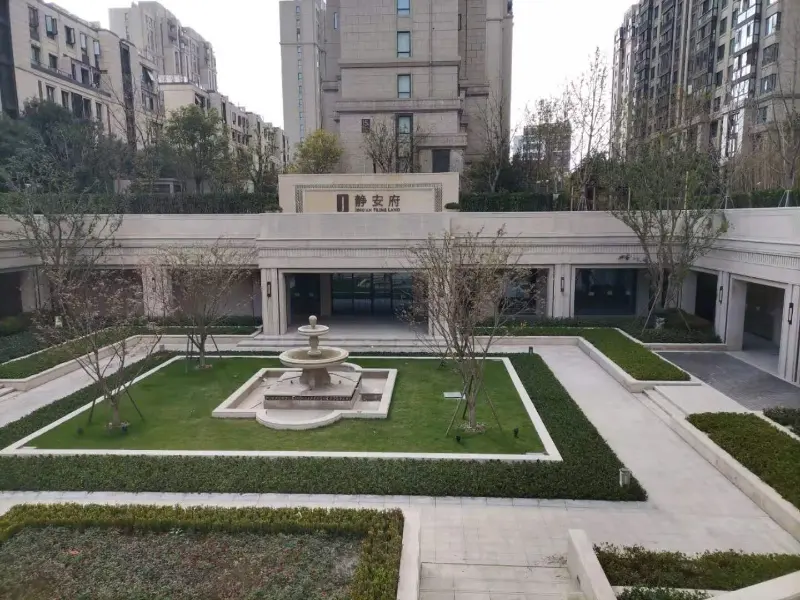 Toplotna črpalka Blueway podpira projekt notranjega bazena v dvorcu Shanghai Jing'an z učinkovito rešitvijo za konstantno temperaturo Toplotna črpalka Blueway podpira projekt notranjega bazena v dvorcu Shanghai Jing'an z učinkovito rešitvijo za konstantno temperaturo